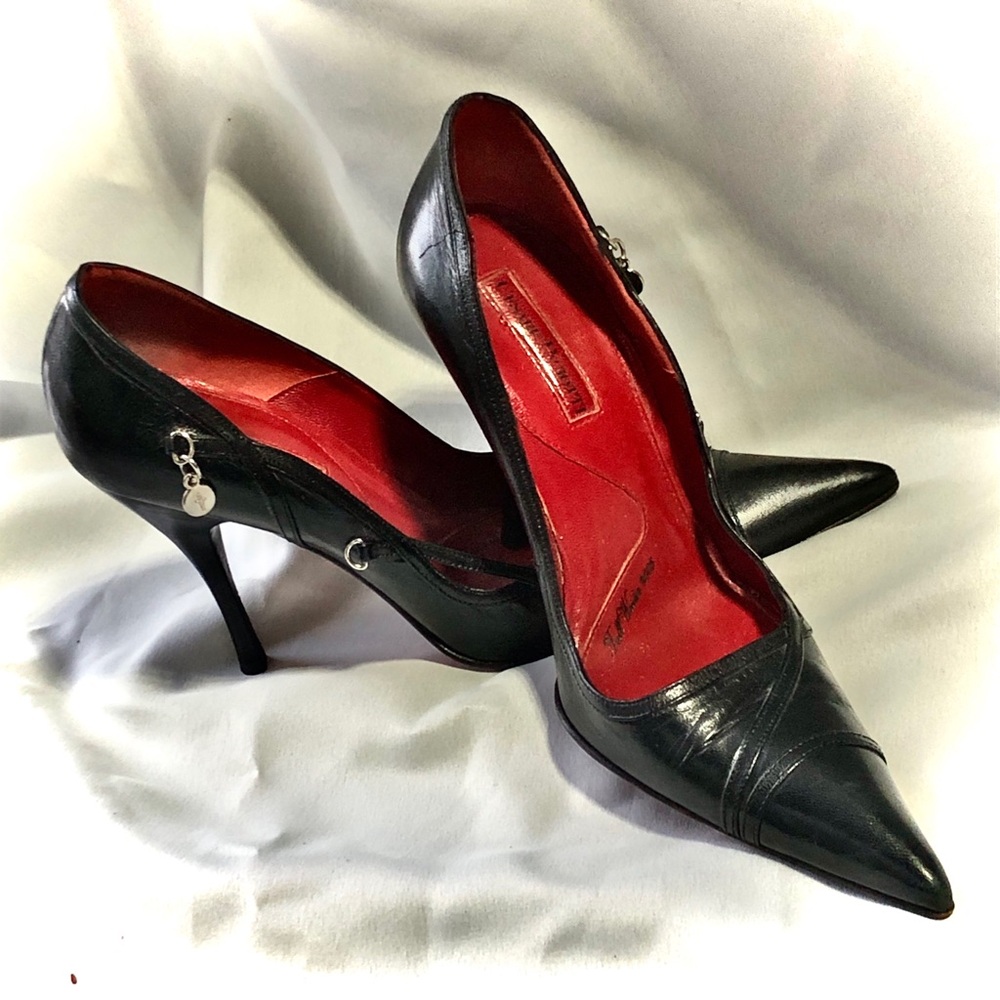 Cesare Paciotti Vintage Black Pointy Stiletto Heels 2005